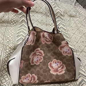 Coach Edie 28 in beautiful floral print